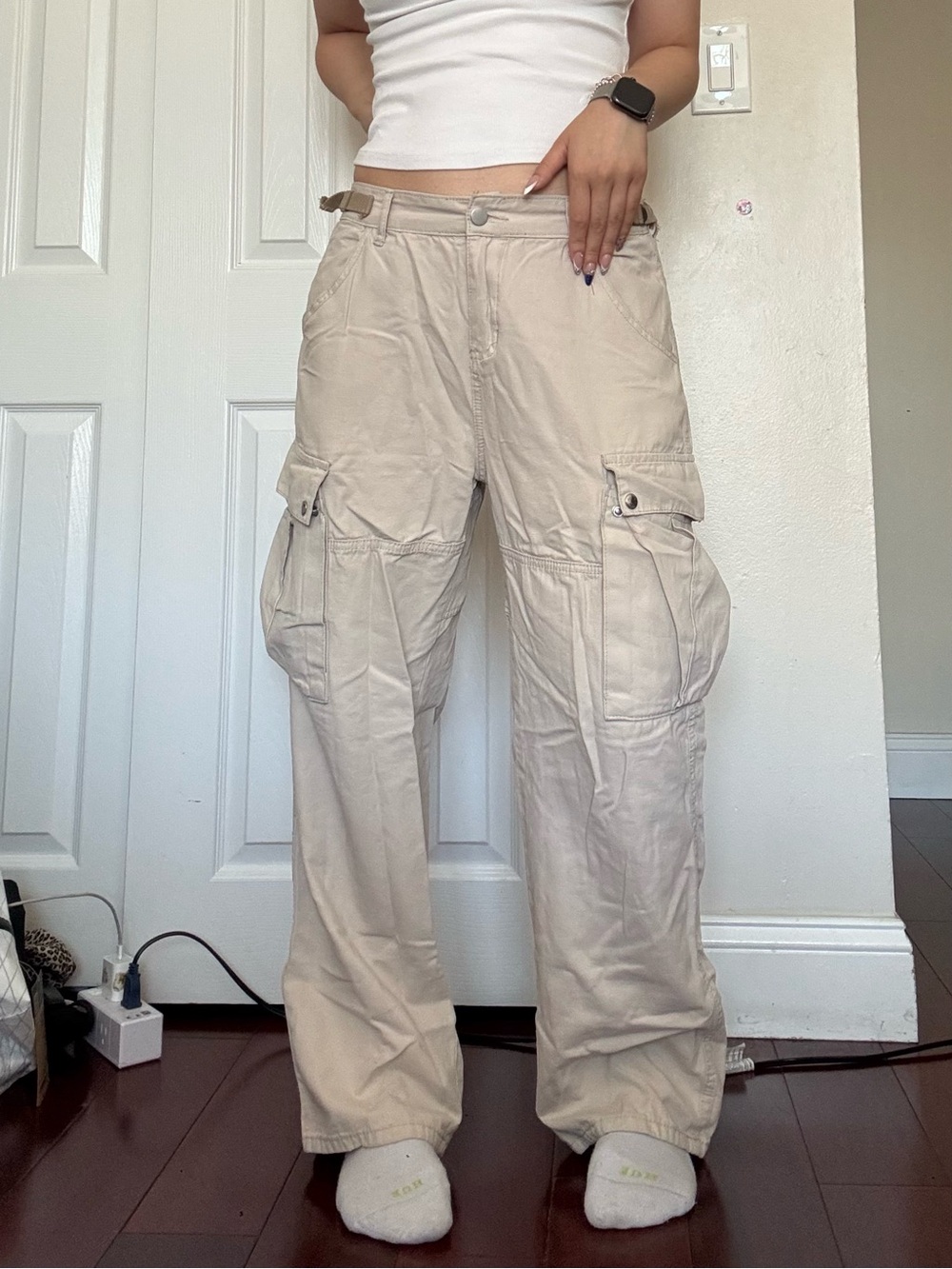 Women Beige Wide-Leg Cargo Pants